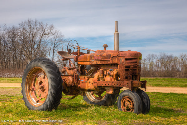 Farmall M – Picture Mississippi